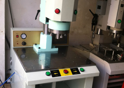 Ultrasonic mold manufacturers talk about the maint
