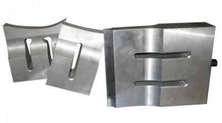 How do ultrasonic mold manufacturers identify in t
